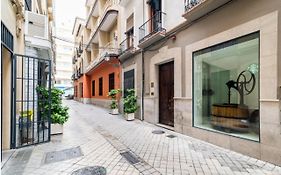 Apartamento con balcón en el centro histórico QH Reyes Católicos